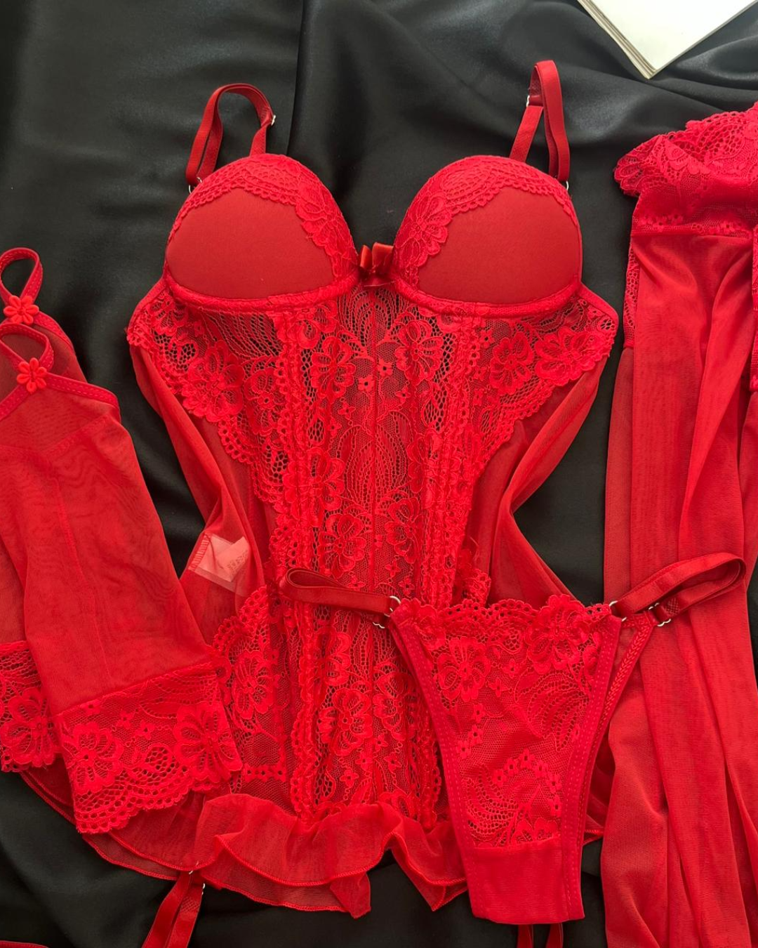 Lingerie Completa Espartilho Bojo Vanice Cinta Liga
