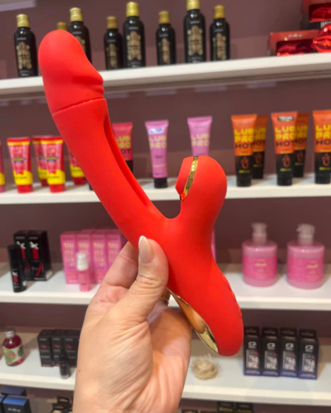 VIBRADOR VAI E VEM COM LINGUA E SUGADOR